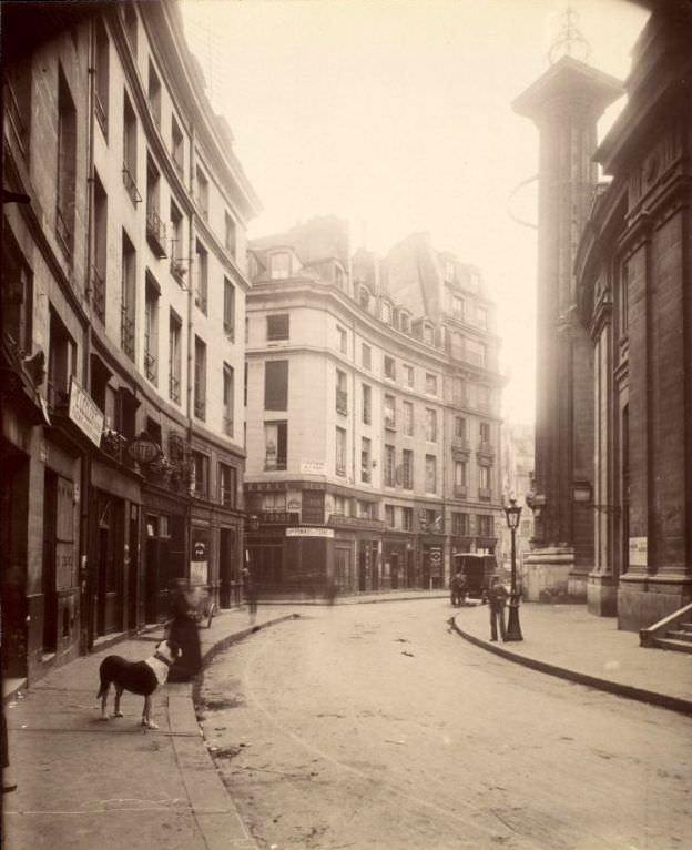 Rue de Viarmes cote de la rue Vannes, 1907.