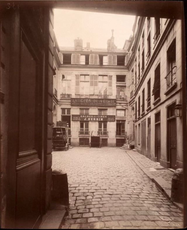 Hotel Lenois de Mezieres payeur des rentes 19 Rue Michel le conte, 1908.