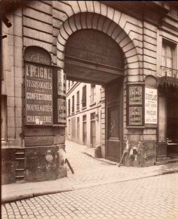Hotel Lenois de Mezieres payeur des rentes 19 Rue Michel le conte, 1908.