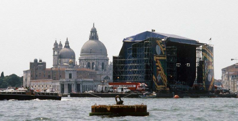 Pink Floyd's Famous Floating Concert in Venice that forced the City Council to Resign, 1989