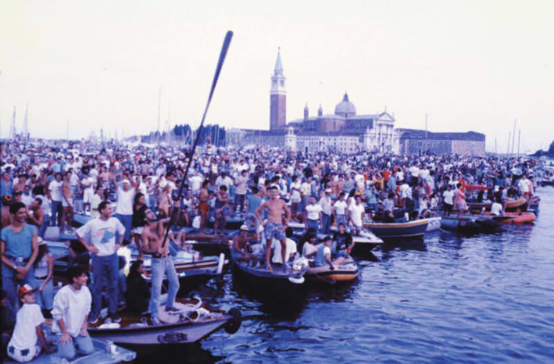 Pink Floyd's Famous Floating Concert in Venice that forced the City Council to Resign, 1989