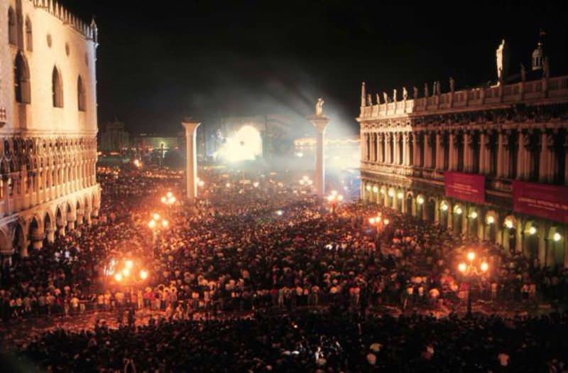 Pink Floyd's Famous Floating Concert in Venice that forced the City Council to Resign, 1989