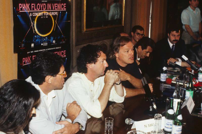 Pink Floyd's Famous Floating Concert in Venice that forced the City Council to Resign, 1989