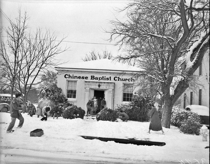 Snowball fight in San Antonio, 1949