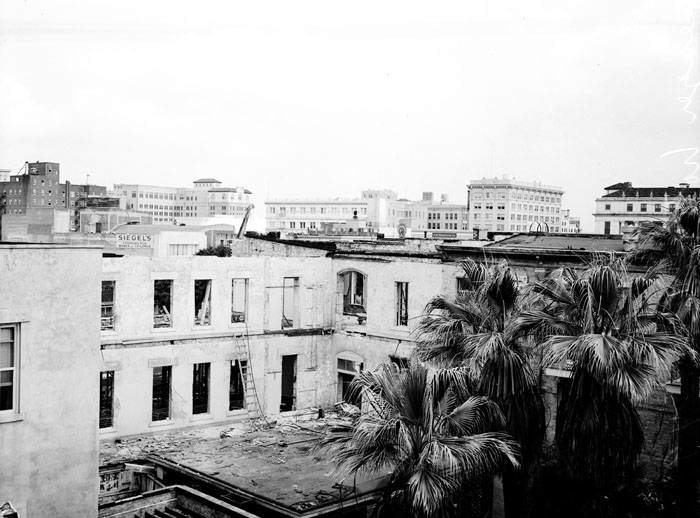 Demolition of north addition of Menger Hotel. June 21, 1949.