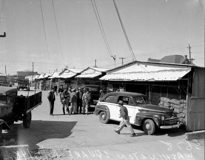 Produce dealers on Washington Square, San Antonio, 1948