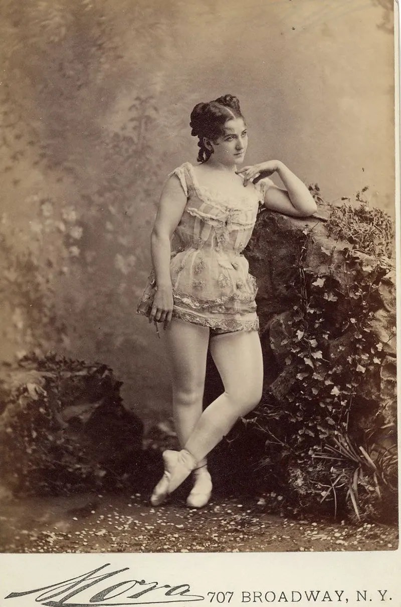 Leontine wearing ballet shoes.