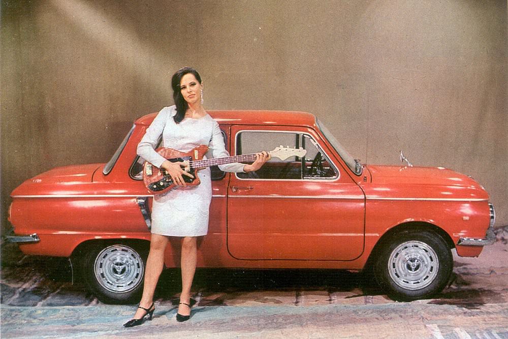 Stunning Vintage Advertisements of Soviet Cars from the 1970s and 1980s