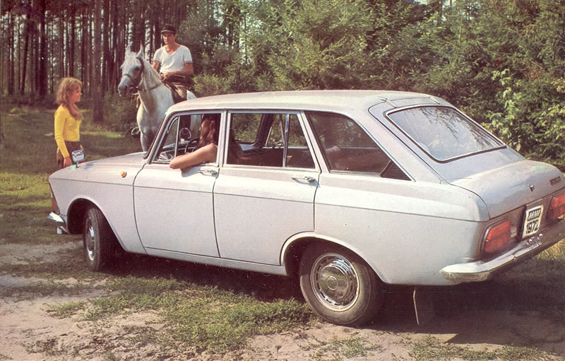 Stunning Vintage Advertisements of Soviet Cars from the 1970s and 1980s