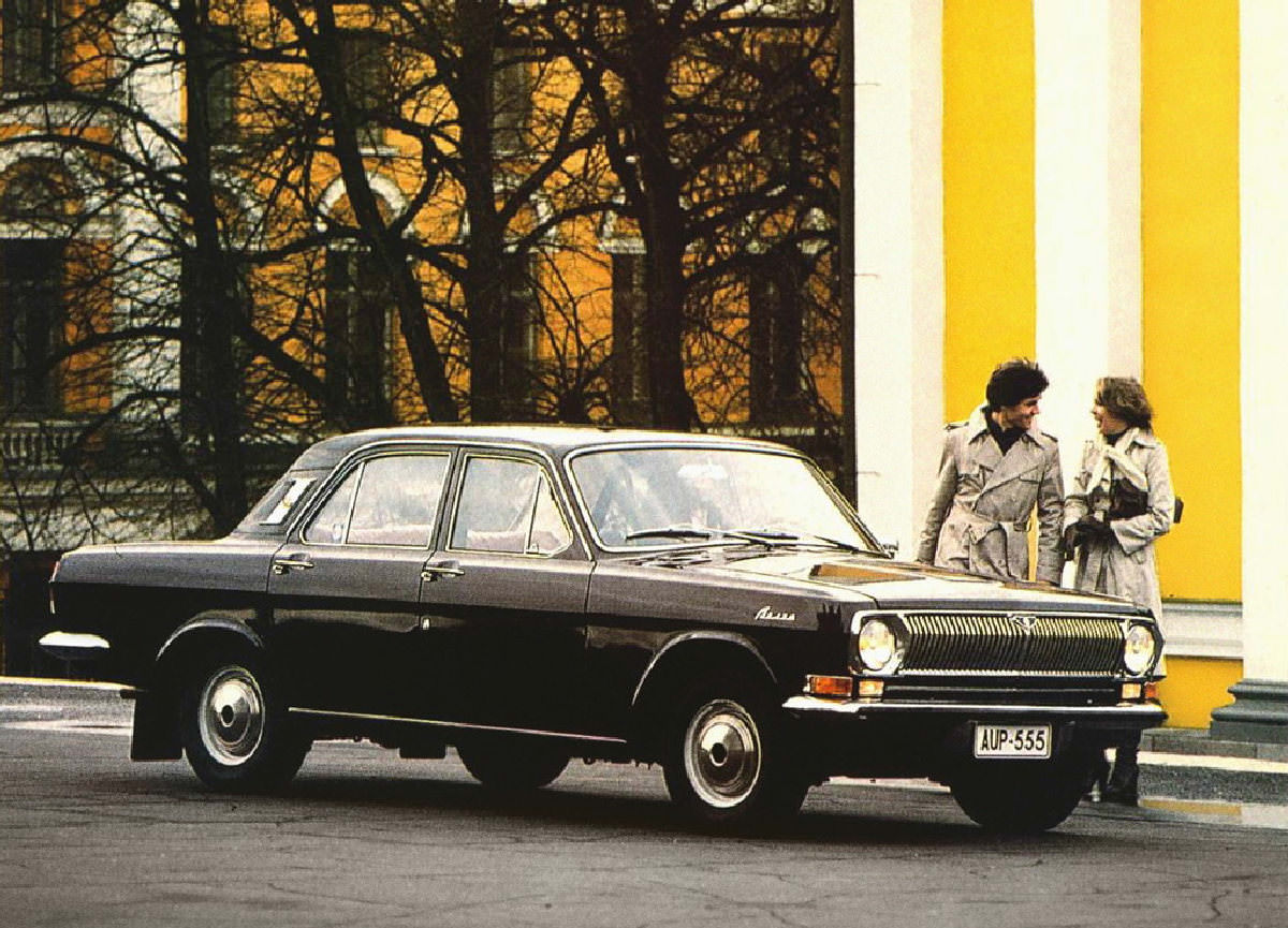 Stunning Vintage Advertisements of Soviet Cars from the 1970s and 1980s