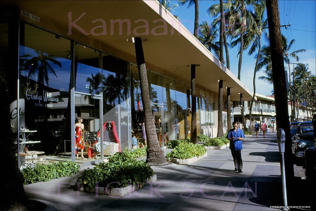 Watumull Beach Shops (by then renamed the Royal Block) with the distinctive palm tree pukas, on the makai side of Waikiki’s Kalakaua Avenue in front of the Royal Hawaiian Hotel, 1961