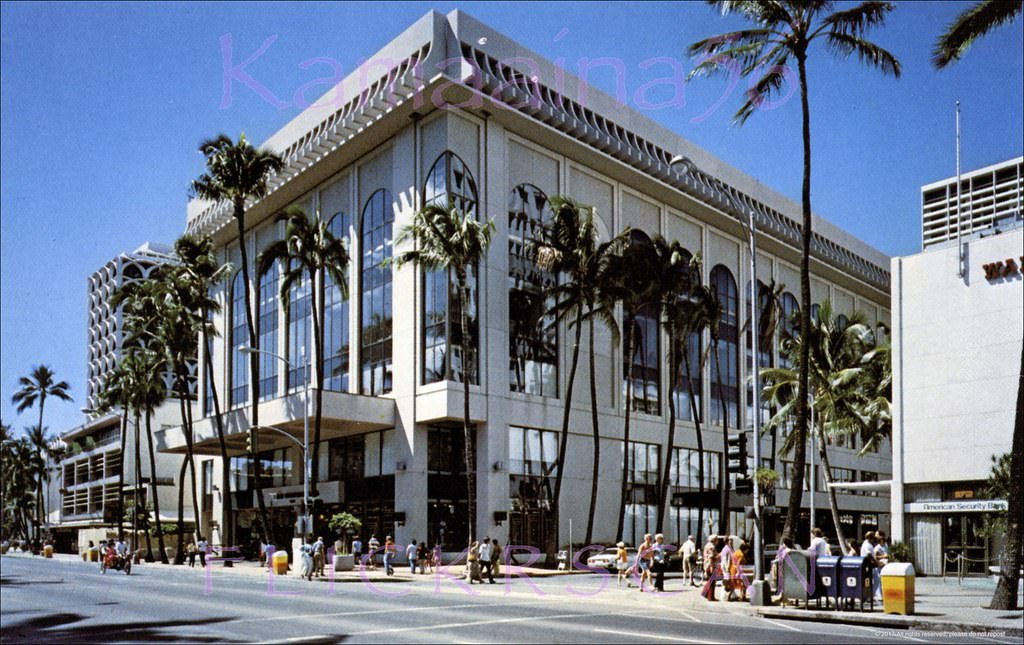 Opened 1977 by developer William K. H. Mau (c1913-2011) on the site of the old Tropics (later Royal Lanai) restaurant at the mauka-ewa corner of Kalakaua Avenue at Seaside, 1971.