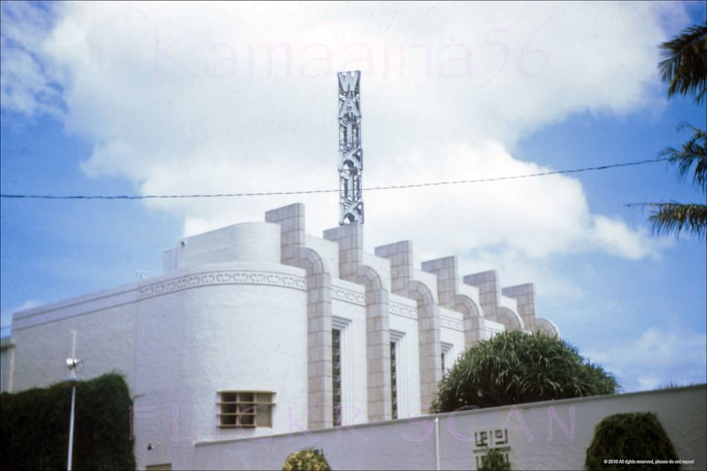 The art deco Waikiki Theater on Kalakaua Avenue, 1945
