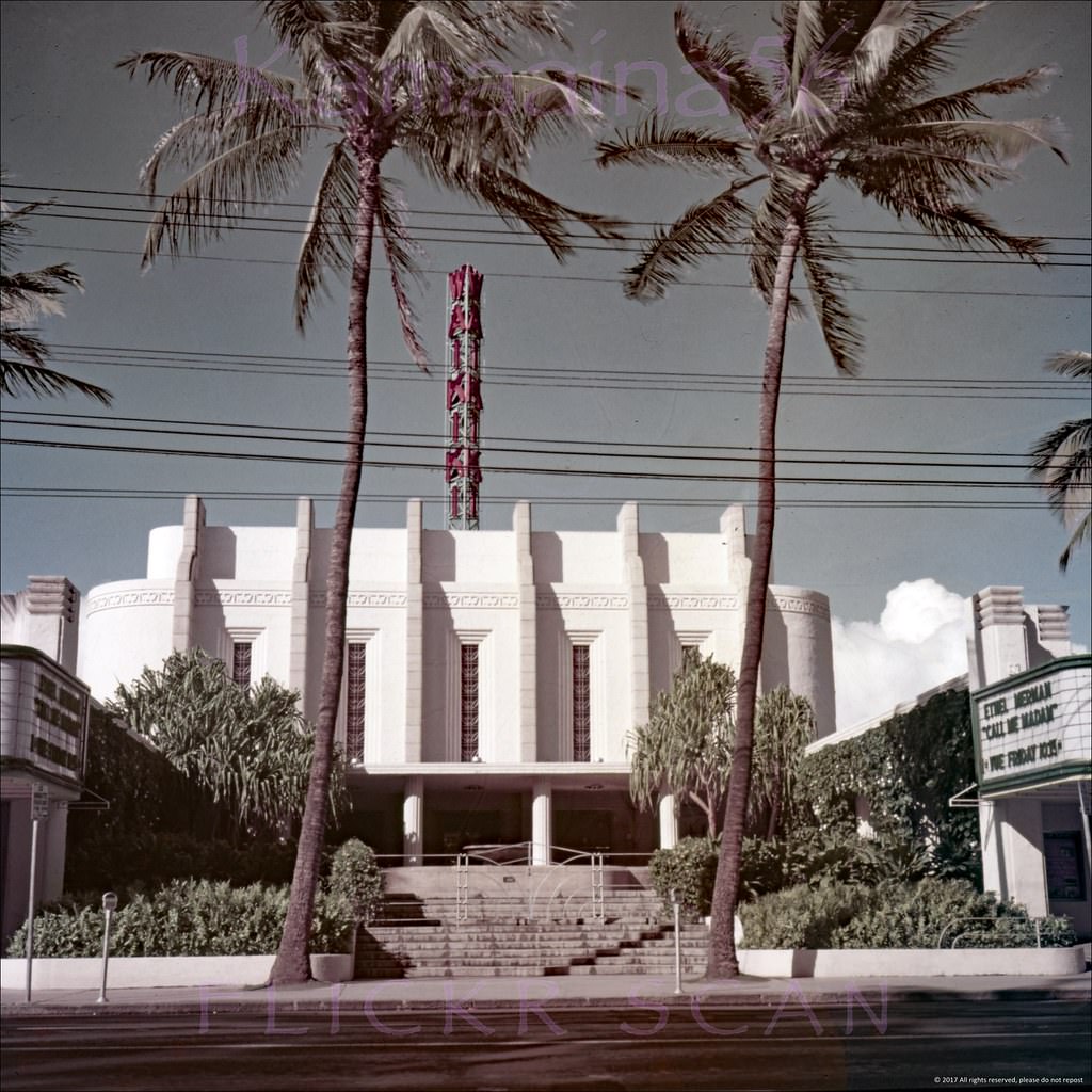 Waikiki Theatre viewed from Kalakaua Avenue, 1953
