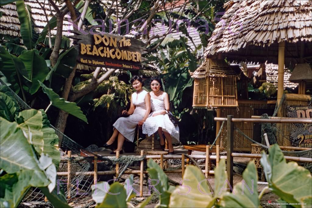 Pretty ladies in front of the old Don the Beachcomber’s restaurant at the then brand-new International Market Place in Waikiki, 1957