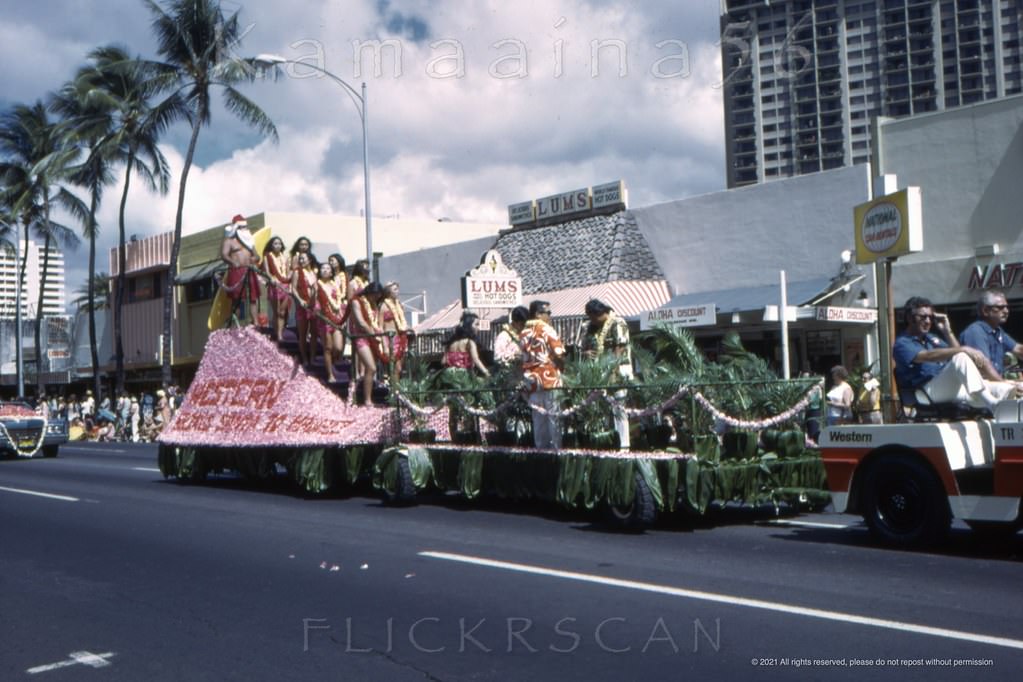 Aloha Week parade photo showing where the old Lum’s Hot Dogs was located on Kalakaua Avenue - mauka (inland) side just Ewa (west) of Lewers Street, 1974.