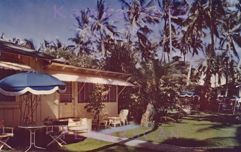 The Willard Inn cottages on Lewers Road at Kalia in Waikiki. Demolished late to make way for the Edgewater Hotel, 1940s