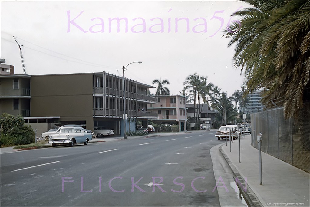 Looking towards the ocean along Waikiki’s Saratoga Road, 1960