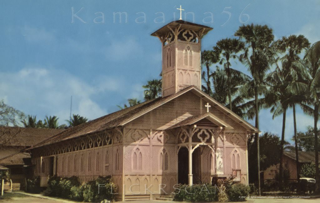 The 1901 open-air Saint Augustine’s Catholic Church on the mauka (inland) side of Waikiki's Kalakaua Avenue and Ewa (west) side of Ohua Avenue, 1950s