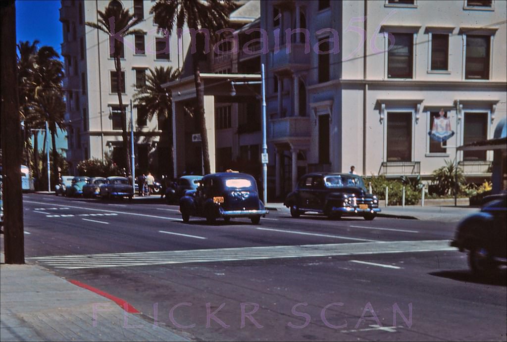 Waikiki’s Moana Hotel viewed from across Kalakaua Avenue around where Don the Beachcomber’s nightclub would have been before the 1957 International Market Place went up, 1950s