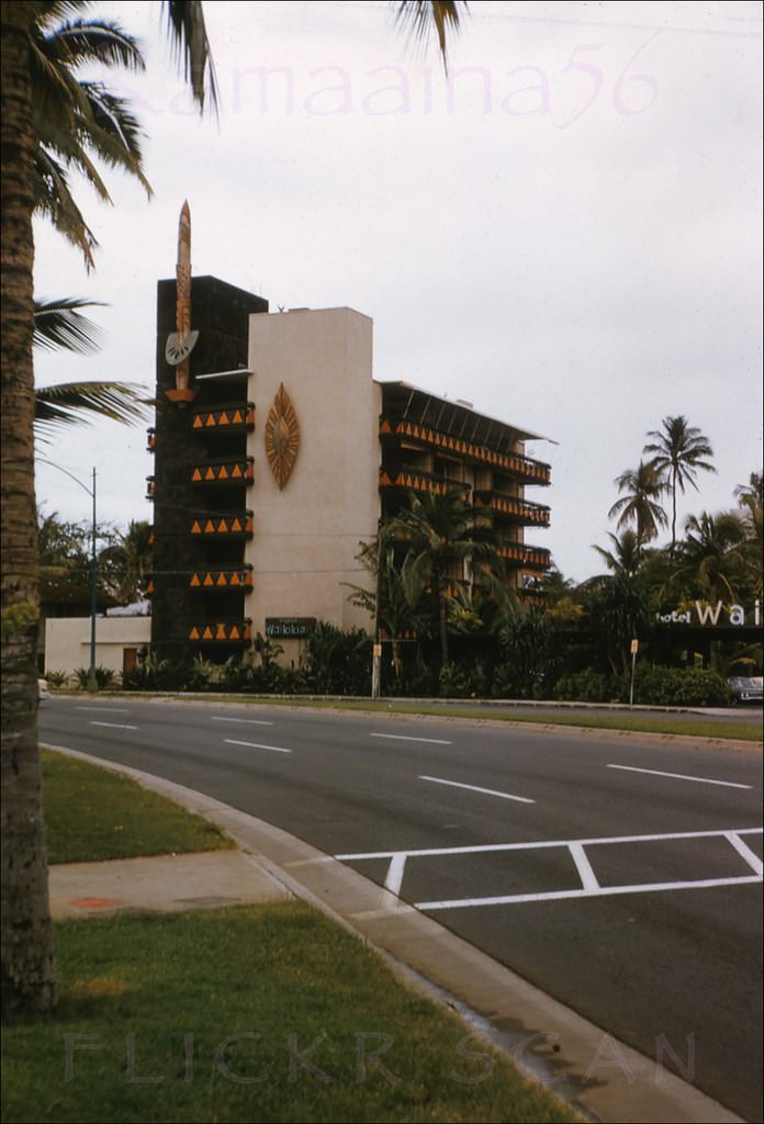 The Tiki Tower at the 1956 Waikikian Hotel on Ala Moana Blvd. in Waikiki, 1961.