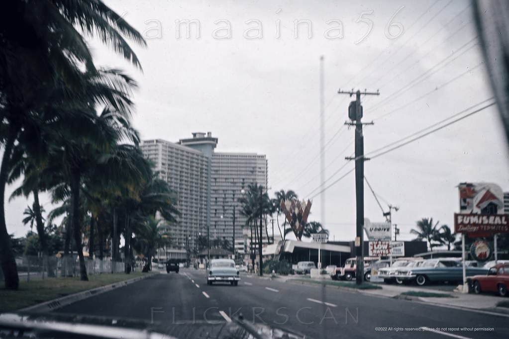 Shaky but interesting view of the makai (towards the ocean) lanes of Waikiki’s Ala Moana Blvd., 1964
