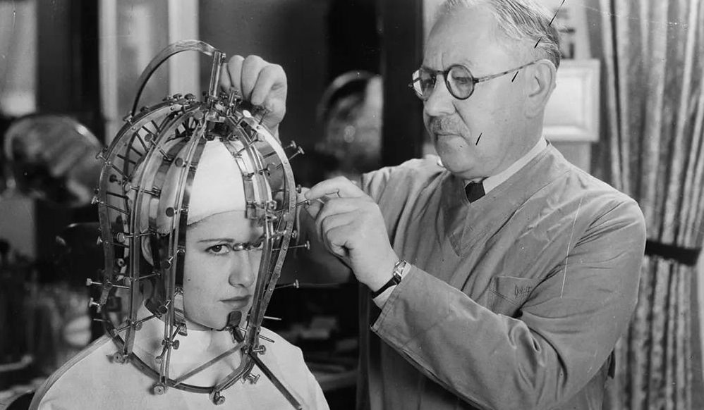 Max Factor Beauty Calibrator 1930s