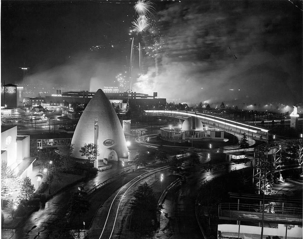 World's Fair at night in New York City, 1939.