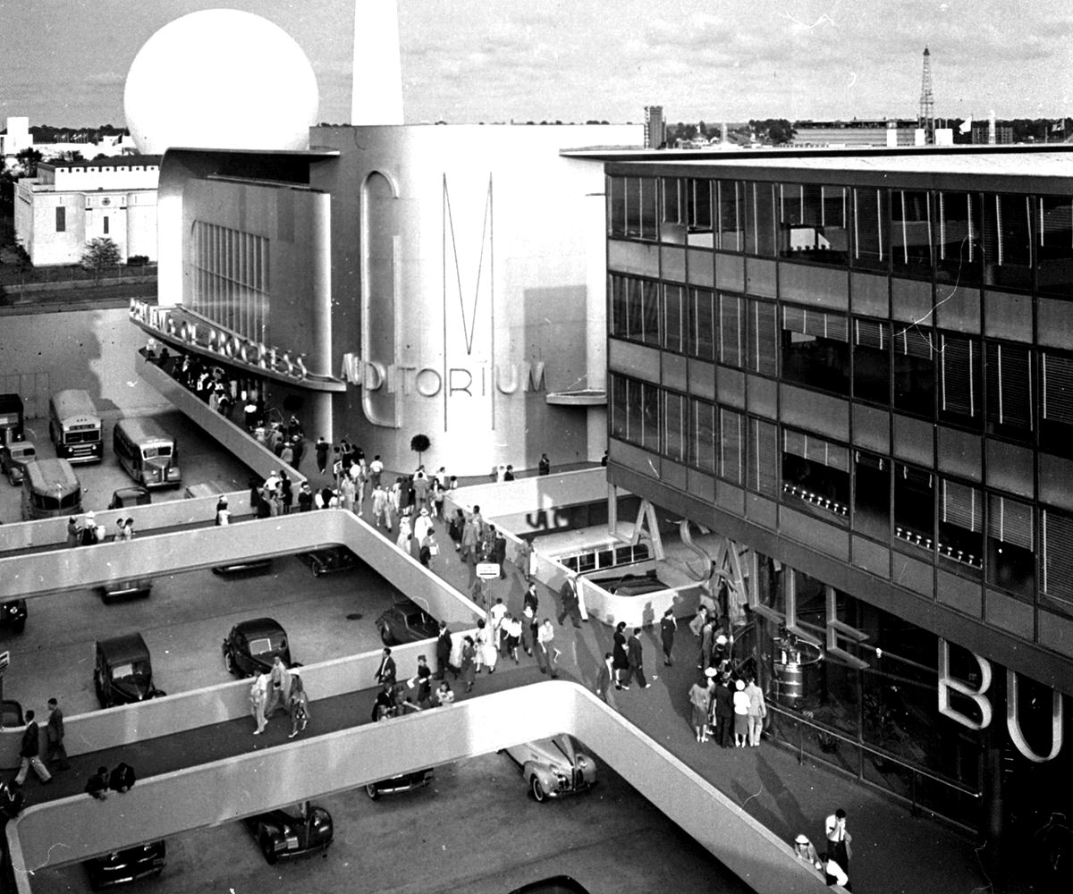 The entrance to General Motors' Exhibit at the New York World's Fair of 1939-1940. The exhibit attracted nearly 25 million visitors.