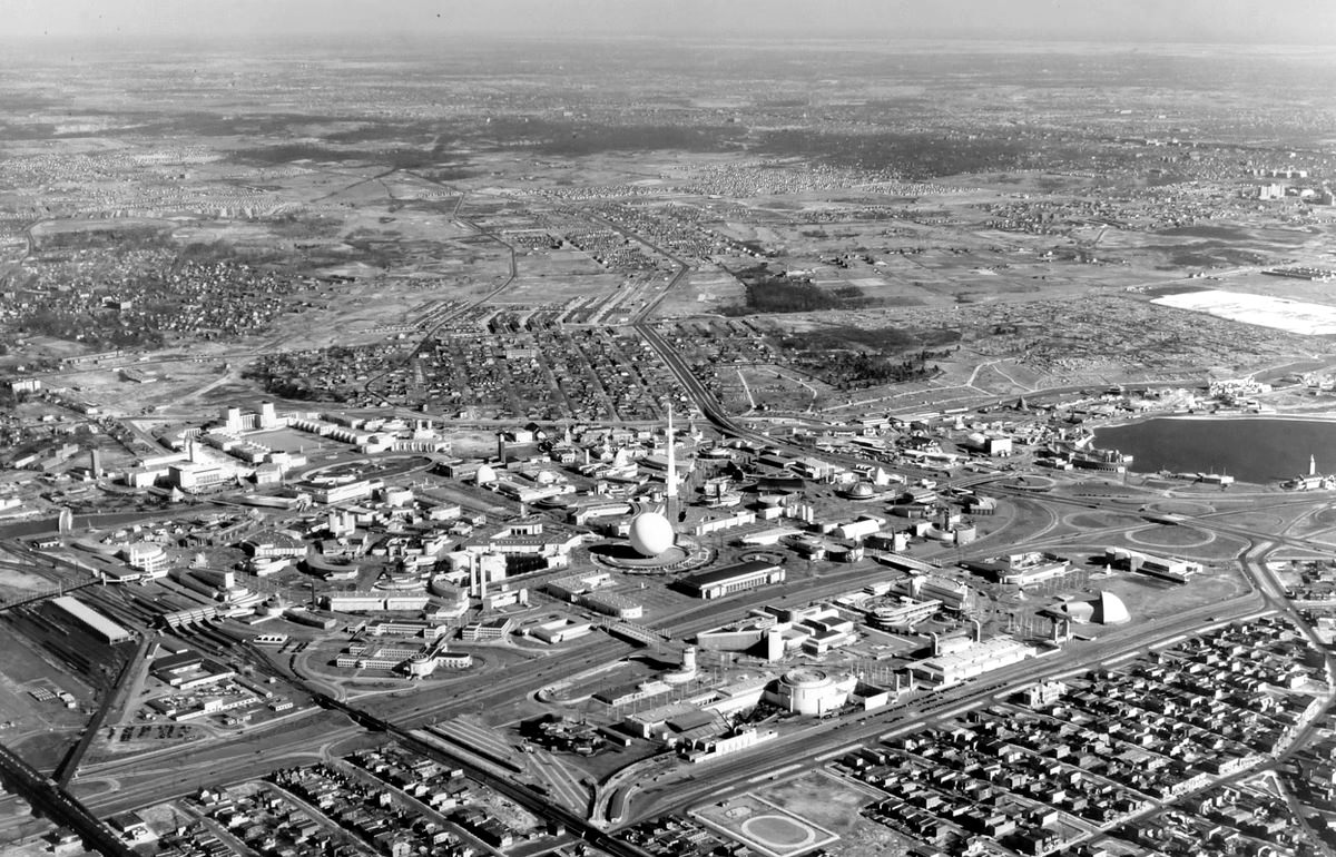 A March, 1940 aerial view of the World's Fair grounds.