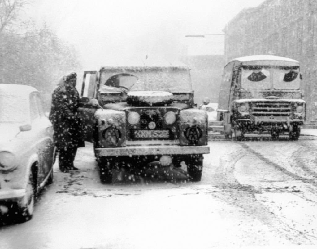 Weather - Good Friday Snow Storm - Glasgow, 1960s
