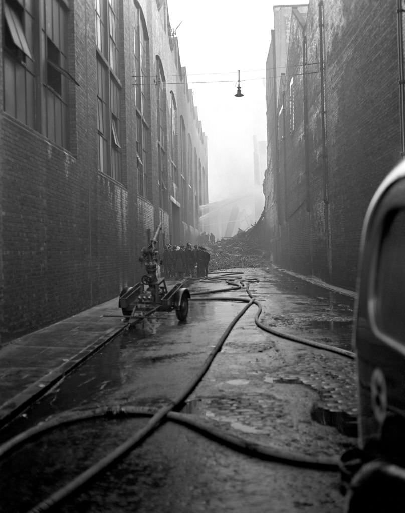 Disasters and Accidents - Cheapside Street Whisky Bond Fire - Glasgow, 1960s