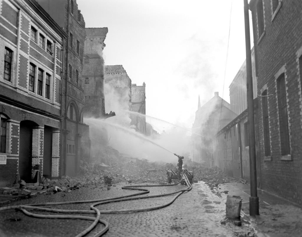 Cheapside Street Whisky Bond Fire - Glasgow, 1960s
