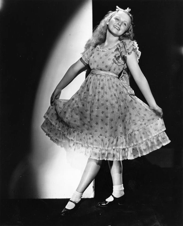 Gorgeous Photos of Charlotte Henry from the Filming of 'Alice in Wonderland (1933)'