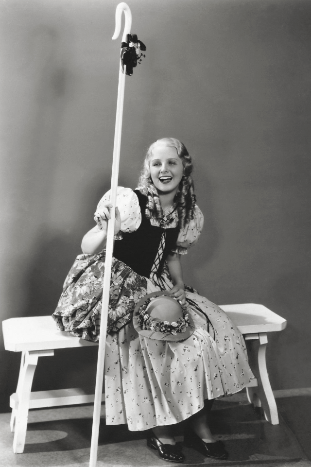 Gorgeous Photos of Charlotte Henry from the Filming of 'Alice in Wonderland (1933)'