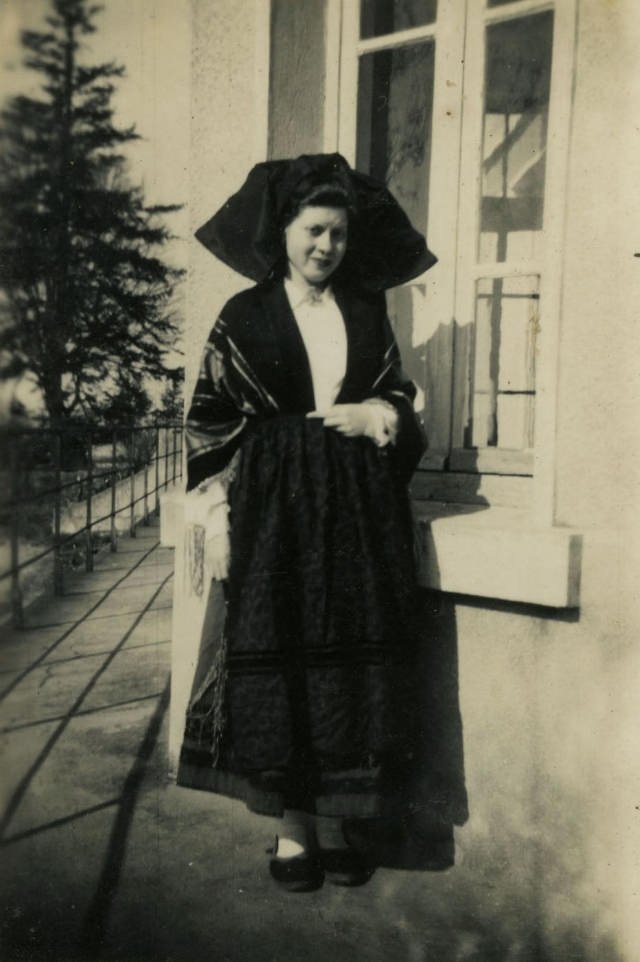 Alsatian Women in their Traditional Costumes and beautiful Headdress from the Early 20th Century