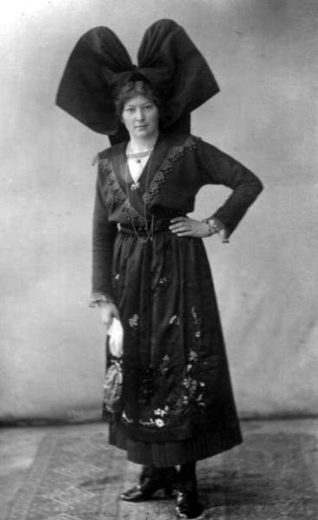 Alsatian Women in their Traditional Costumes and beautiful Headdress from the Early 20th Century