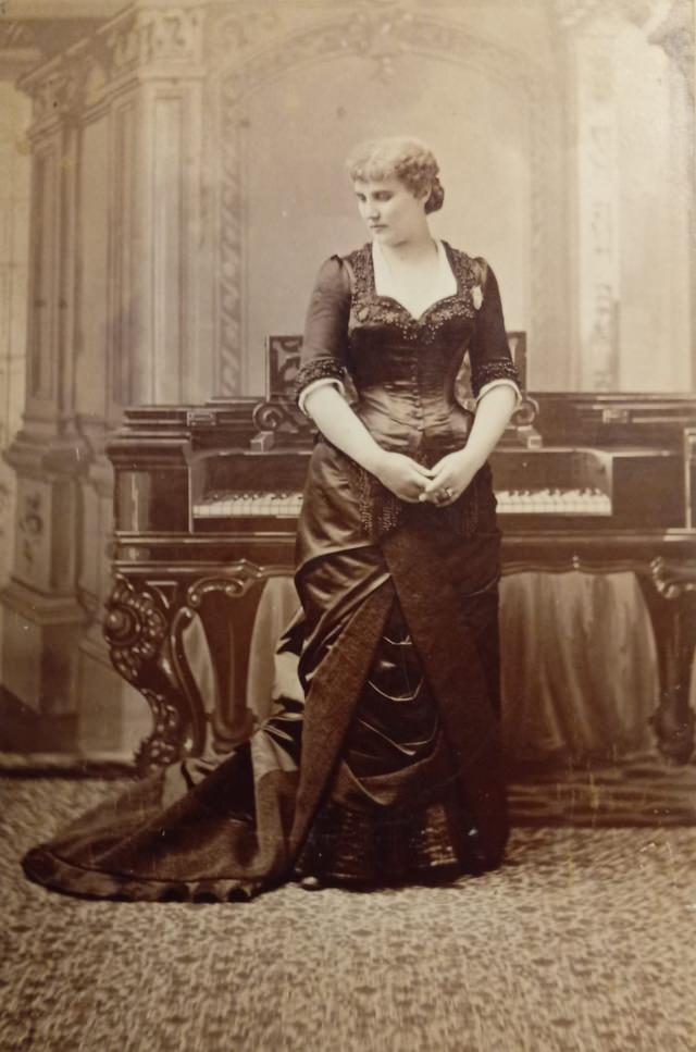 Christina Nilsson: Life story and Fabulous Photos of the Victorian Era’s Most Famous Divas