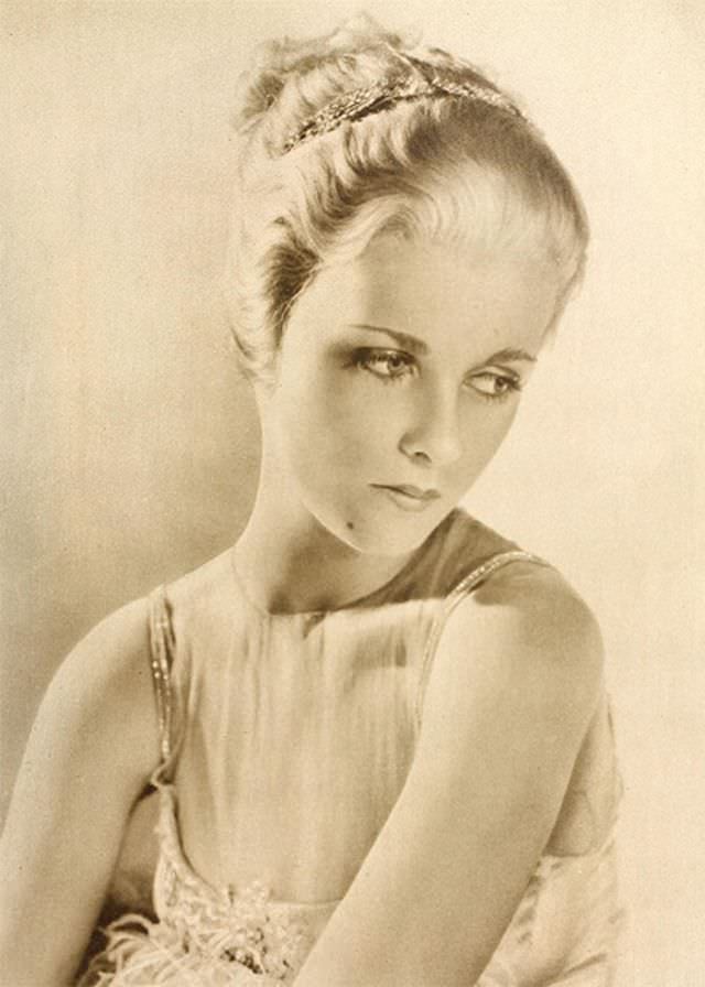 Joan Bennett, 1930