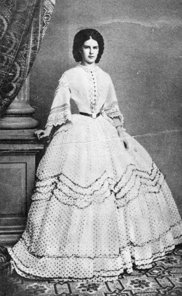 Empress of Austria, Elisabeth Amalie Eugenie (1837 - 1898), wearing a crinoline dress, 1854