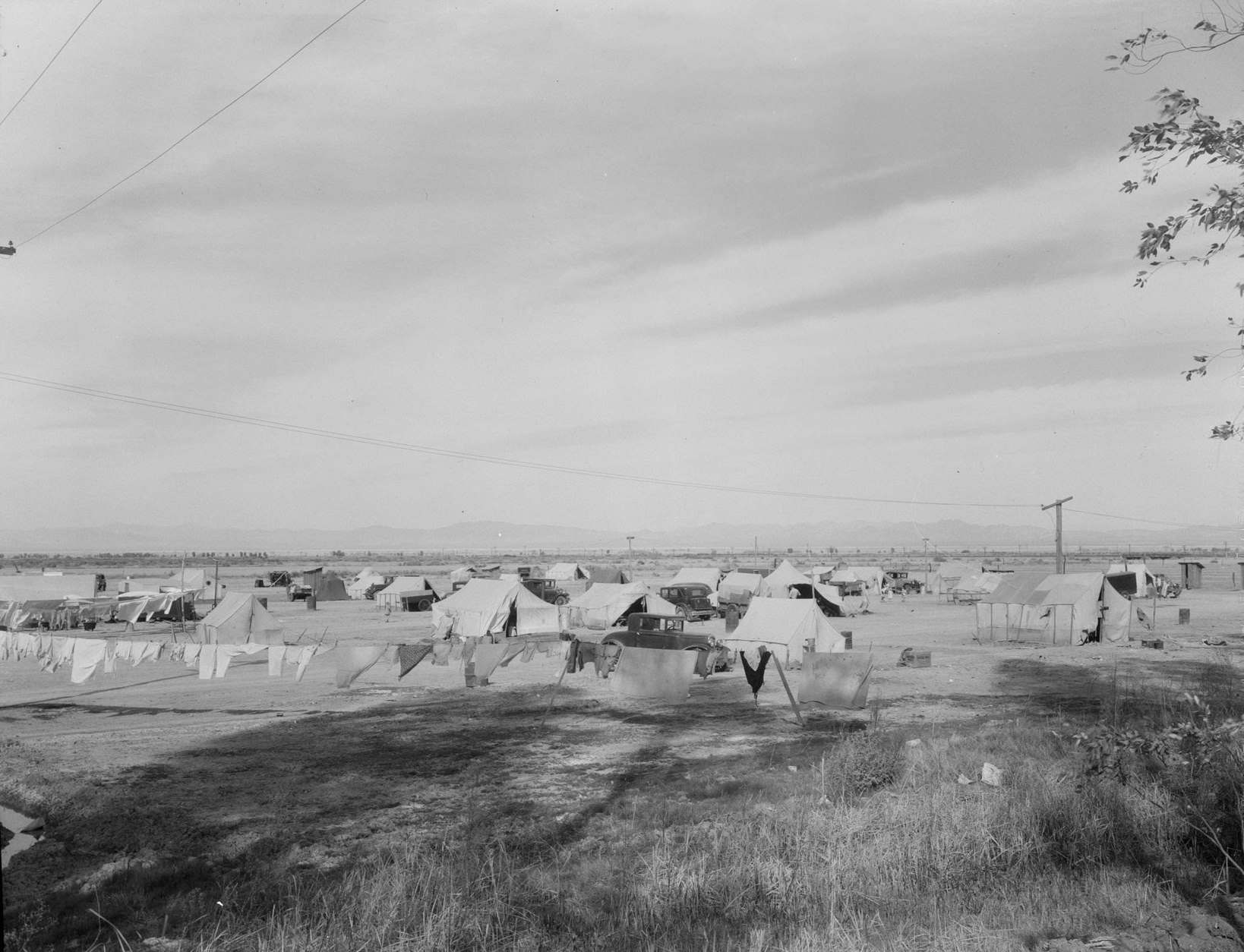 Auto camp north of Calipatria, California, 1933