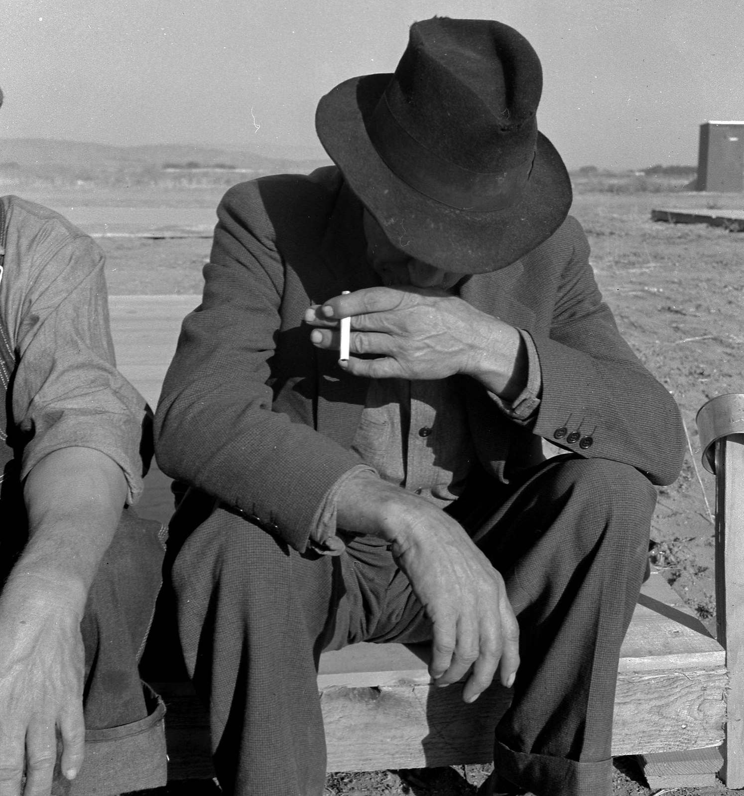 A Nebraska farmer, now migrant farm worker in the West. Merrill, Klamath County, 1938