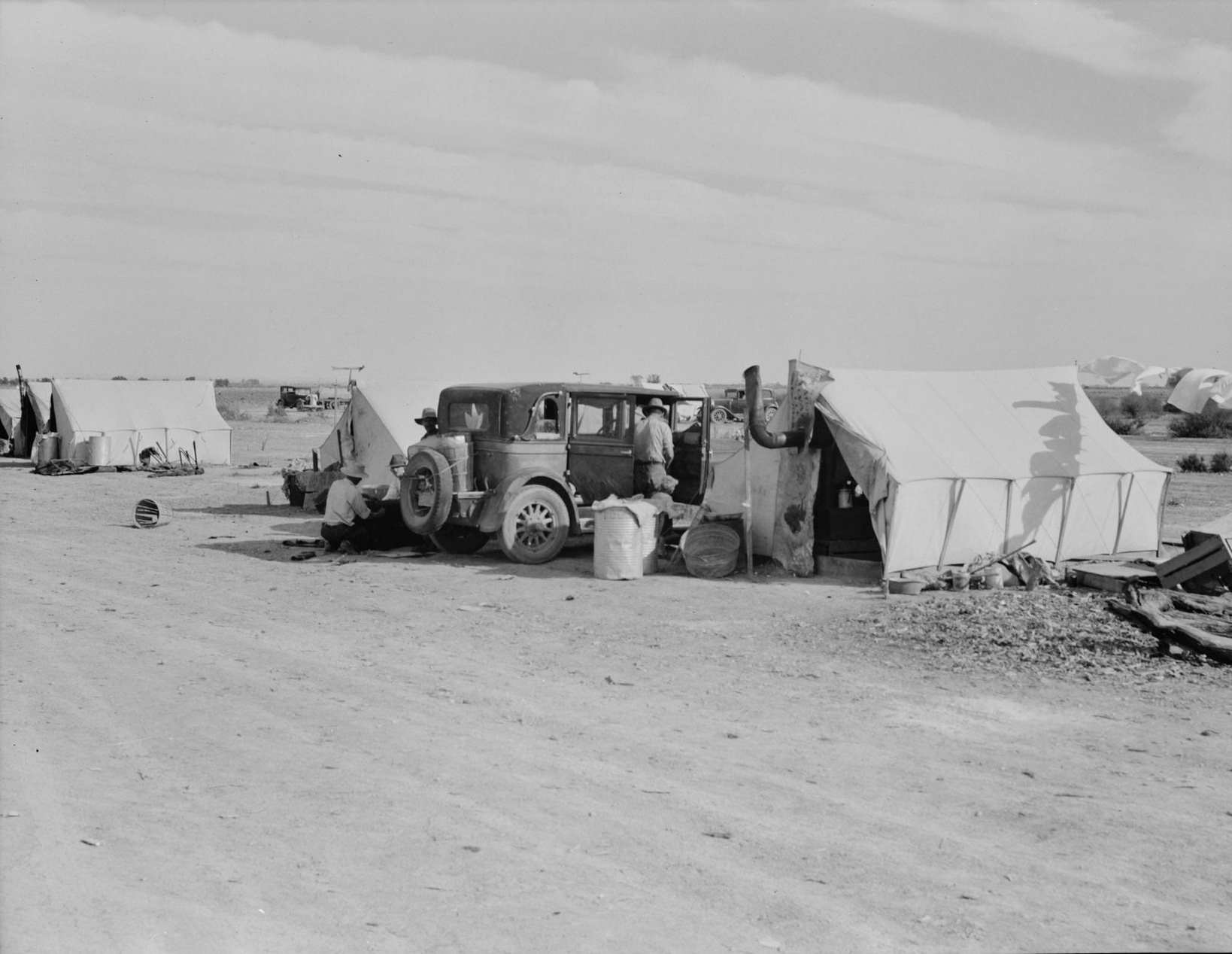 Squatter camp on county road near Calipatria, 1933