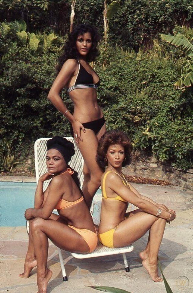 Eartha Kitt, Jayne Kennedy, and Freda Payne Posing in bikinis in 1974