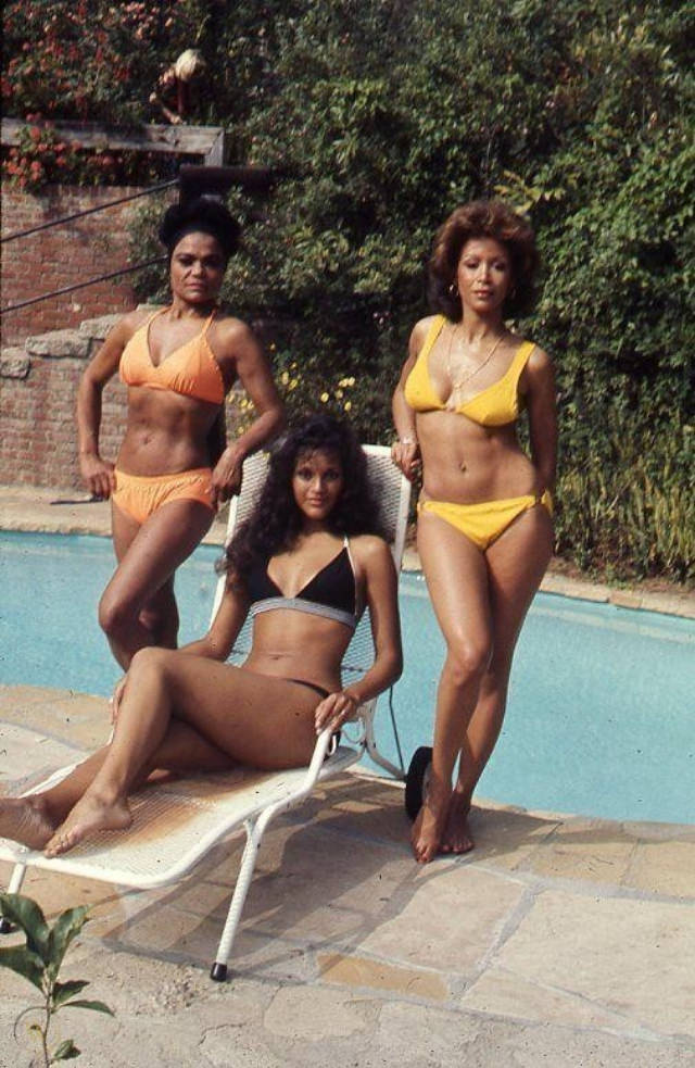 Eartha Kitt, Jayne Kennedy, and Freda Payne Posing in bikinis in 1974