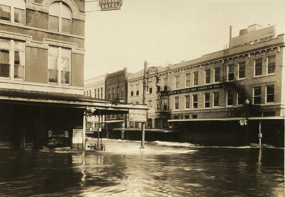 Flooded street in Downtown Houston, 1935