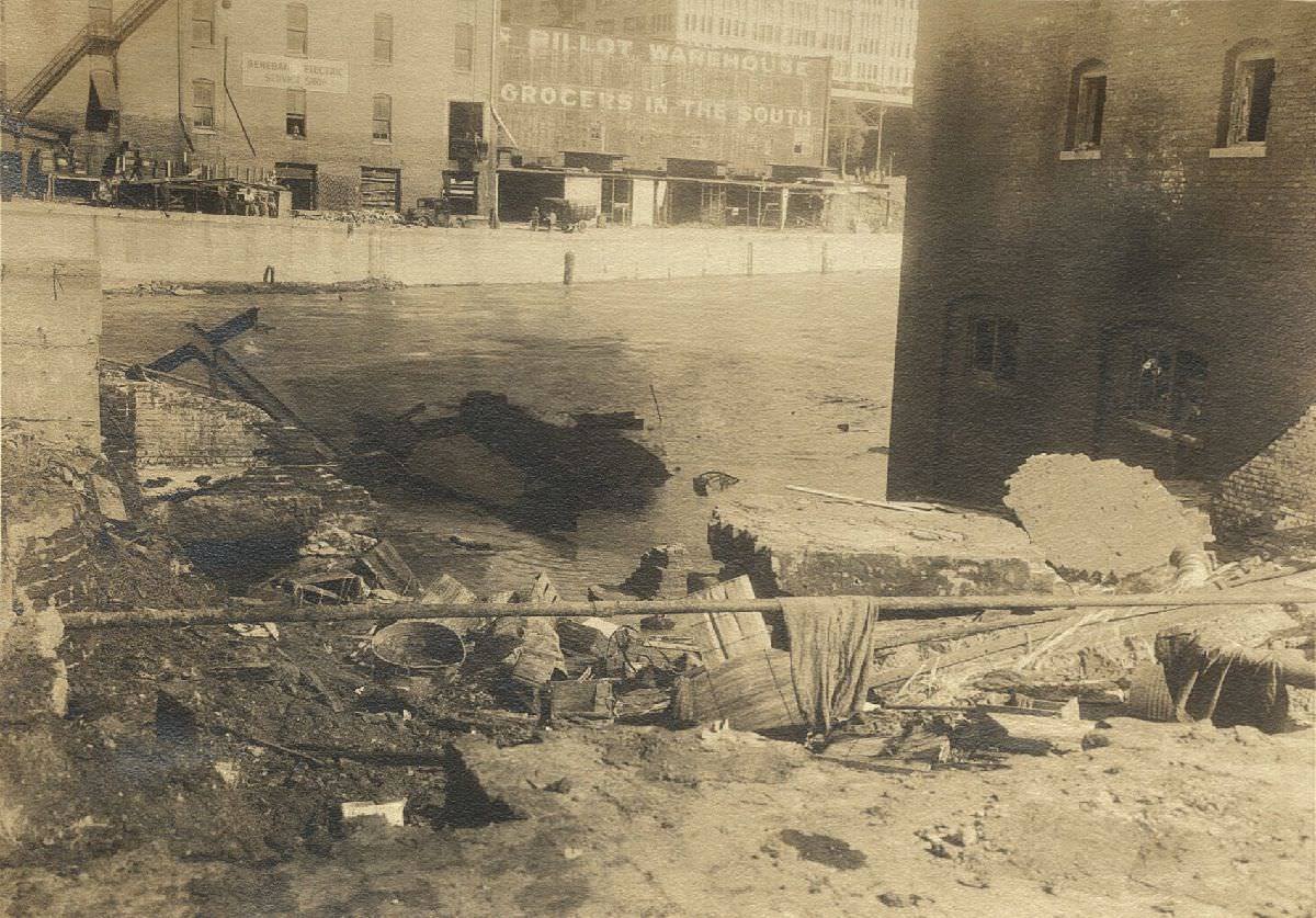 Flooded street, 1935