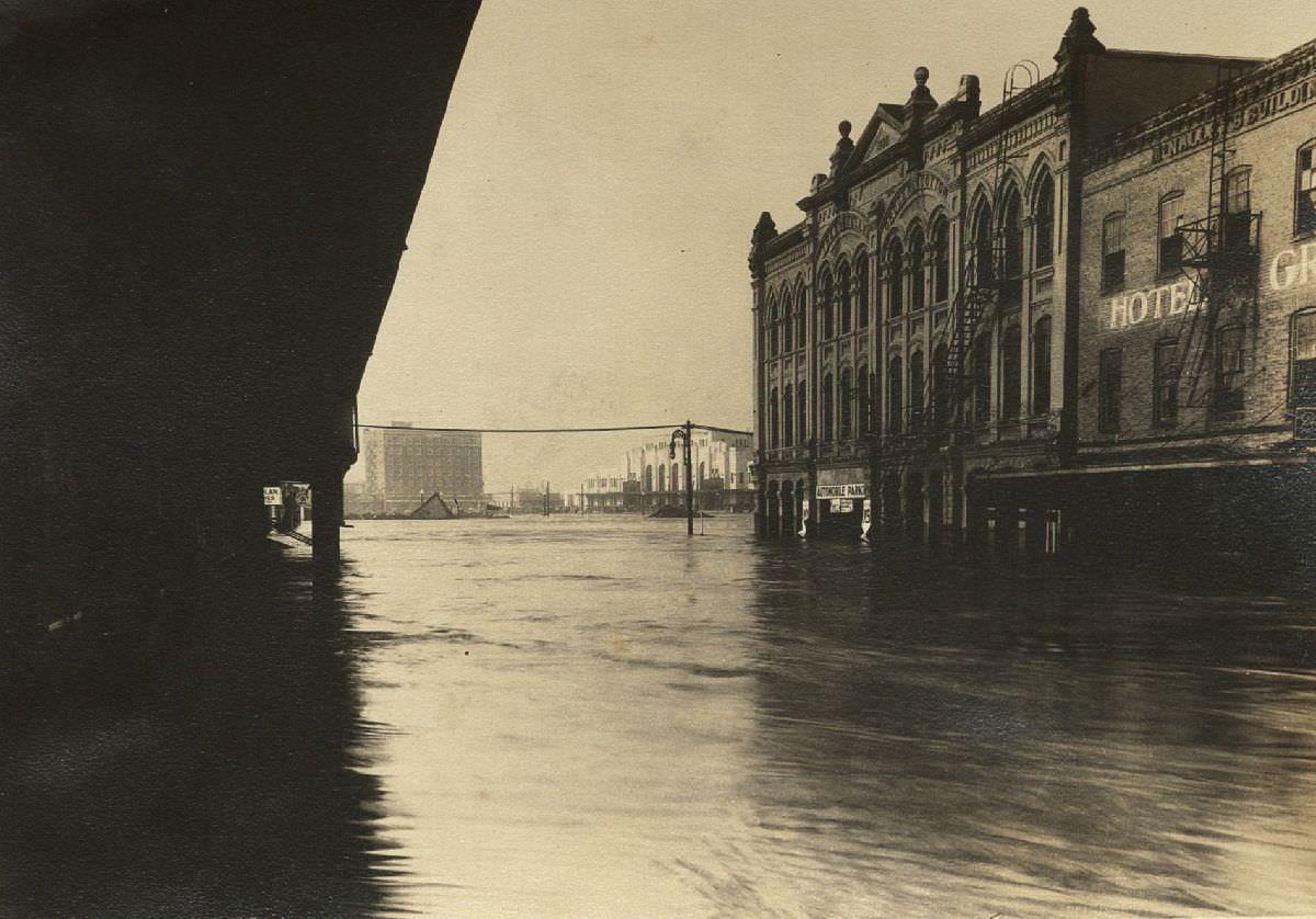 Flooded street in Downtown Houston, 1935