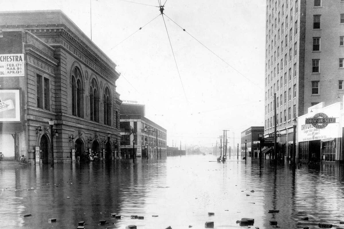 Texas Avenue, looking west from Milam. Old City Auditorium is on the left, December 1935.