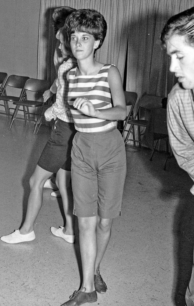 Casual dance party, 1965